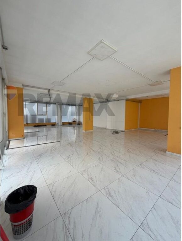 Shop for rent in Rruga Teodor Keko, Tirana, 752 m². Photo 1 of 3