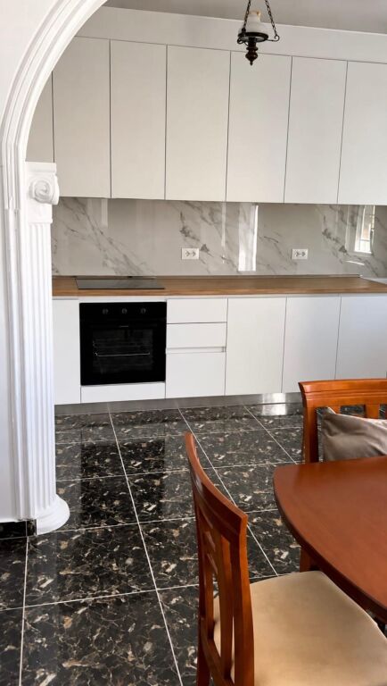 Appartamento 2+1 in affitto a Tregu Elektrik, Tirana, 75 m²
