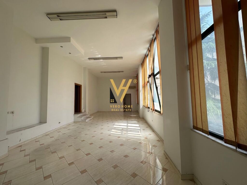 Ambient biznesi në shitje në Brryli, Tiranë, 230 m². Foto 3 nga 3