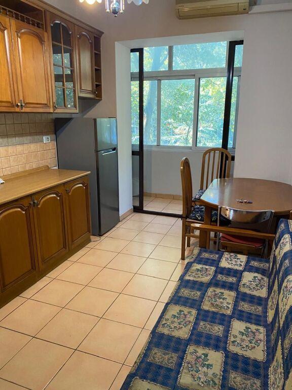 Appartamento 2+1 in affitto a Shkolla 9 - vjeçare "Vasil Shanto", Tirana, 72 m²