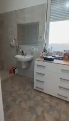 Apartament 2+1 me qera në 21 Dhjetori, Tiranë, 100 m². Foto 4 nga 10