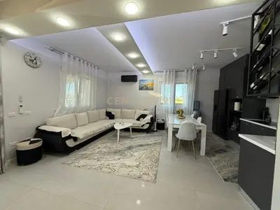 Vilë në shitje në Xhafzotaj, Durrës, 1 000 m². Foto 2 nga 5