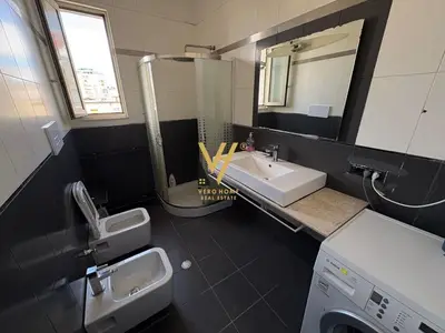 Apartament 2+1 me qera në Rruga Petro Nini Luarasi, Tiranë, 78 m². Foto 6 nga 6