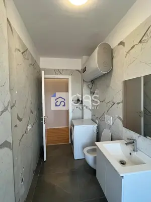 Apartament 2+1 me qera në 5 Maj, Tiranë, 95 m². Foto 5 nga 7