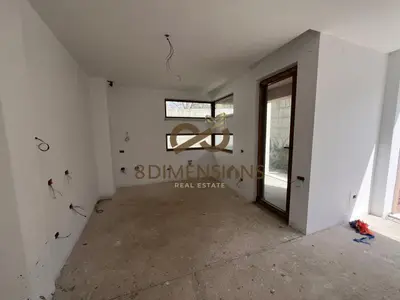 Villa studio for sale in Farkë, Tirana, 334 m². Photo 5 of 12