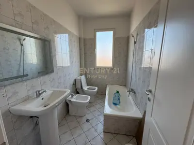 Apartment 2+1 for sale in Lagja nr.6, Durrës, 126 m². Photo 11 of 11