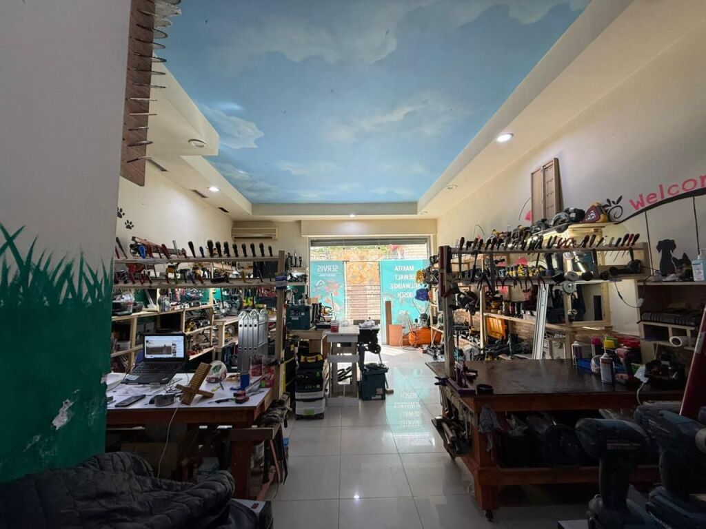 Shop for sale in Fresku, Tirana, 48 m². Photo 2 of 3