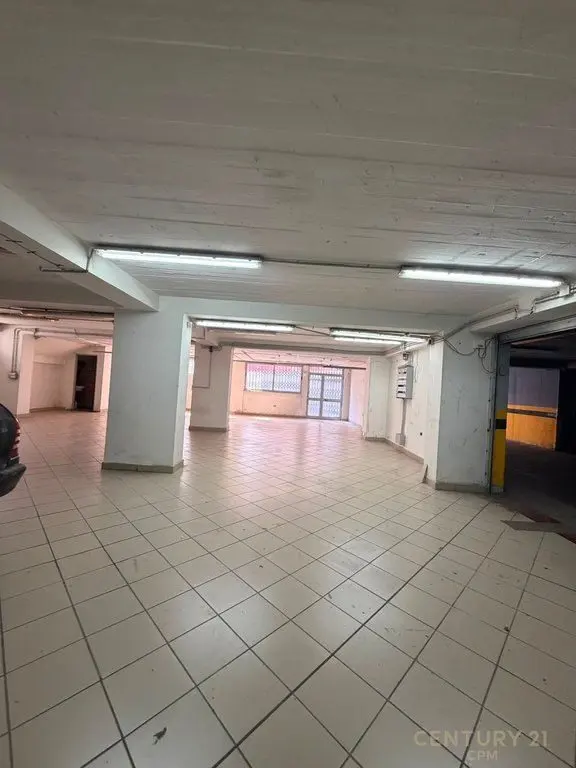 Ambient biznesi me qera në Brryli, Tiranë, 360 m²