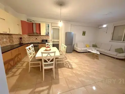Apartament 2+1 me qera në Don Bosko, Tiranë, 118 m². Foto 4 nga 8