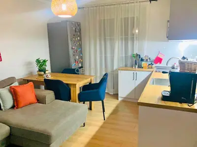 Apartament 2+1 në shitje në Harry Fultz, Tiranë, 65 m². Foto 1 nga 7