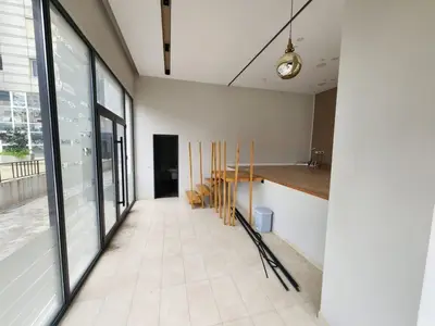 Ambient biznesi me qera në Rruga Haxhi Hysen Dalliu, Tiranë, 54 m². Foto 3 nga 3