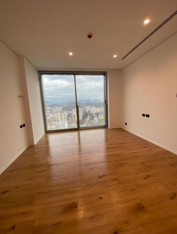 Office for rent in Downtown One, Tirana, 150 m². Photo 3 of 3