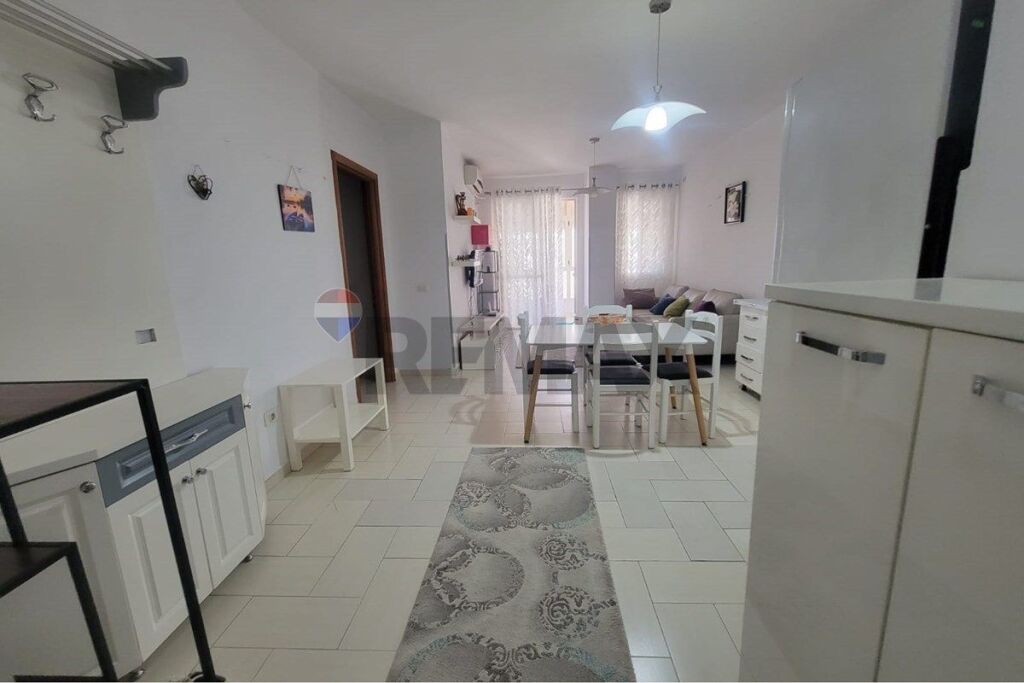Appartamento in affitto a Yzberisht, Tirana, 92 m². Foto 1 di 3