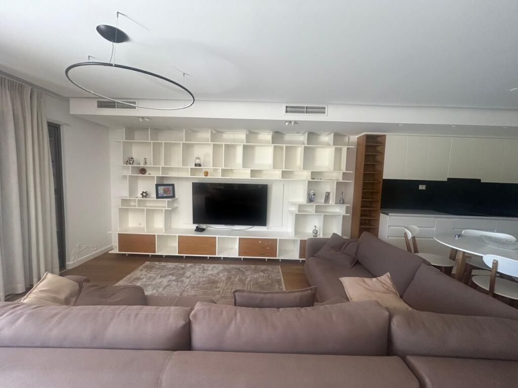 Vilë në shitje në Mullet, Tiranë, 566 m². Foto 2 nga 3
