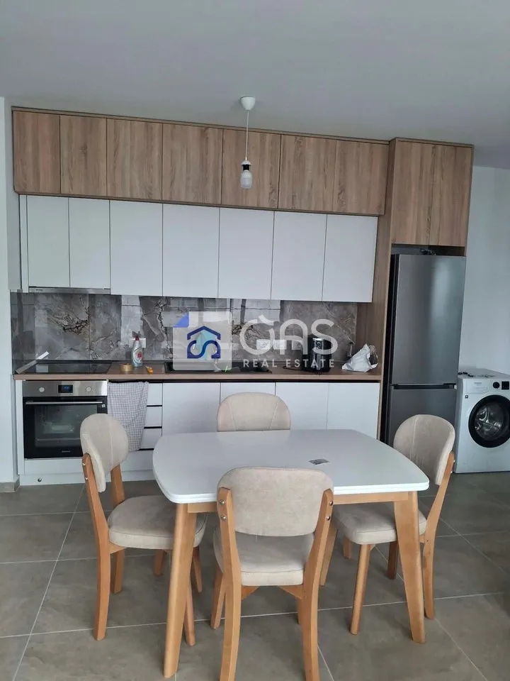 Apartament 2+1 me qera në Porcelan, Tiranë, 82 m². Foto 1 nga 4