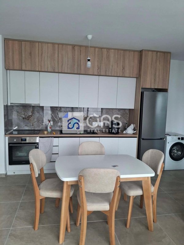 Appartamento 2+1 in affitto a Porcelan, Tirana, 82 m²