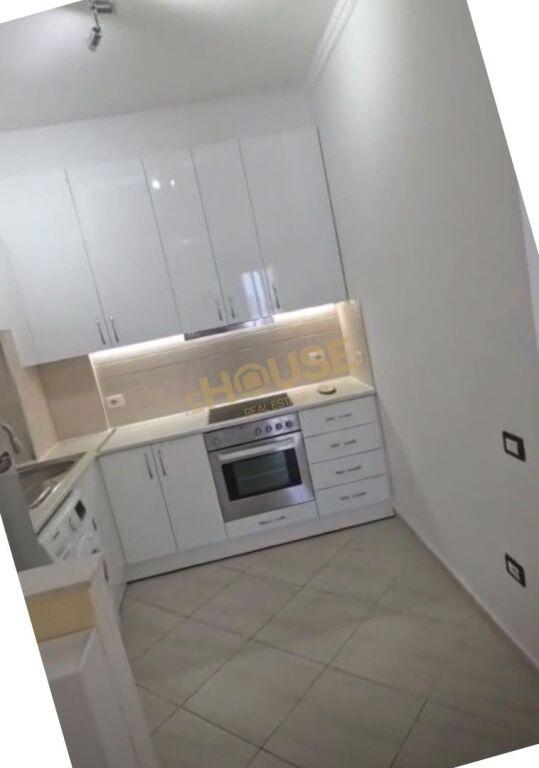 Apartament 2+1 në shitje në Rruga Selita e Vjeter, Tiranë, 90 m². Foto 3 nga 9