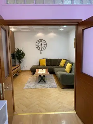 Apartament 2+1 me qera në Rruga Bardhok Biba, Tiranë, 70 m². Foto 4 nga 8