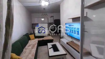 Apartament 1+1 me qera në Pallati me Shigjeta, Tiranë, 80 m². Foto 1 nga 3