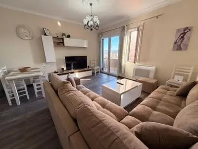 Apartament 2+1 me qera në Stadiumi Niko Dovana, Durrës, 100 m². Foto 10 nga 10