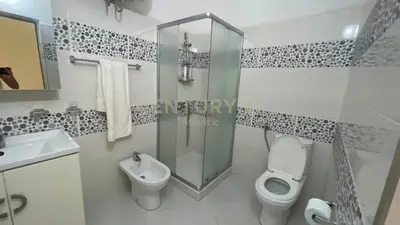 Appartamento 3+1 in affitto a Tregu Perditshem i Fruta Perimeve, Durazzo, 138 m². Foto 12 di 12