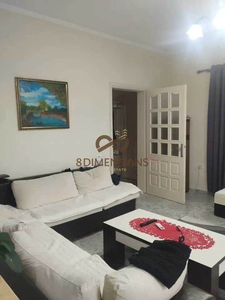 Villa in vendita a Kombinat, Tirana, 186 m². Foto 1 di 5
