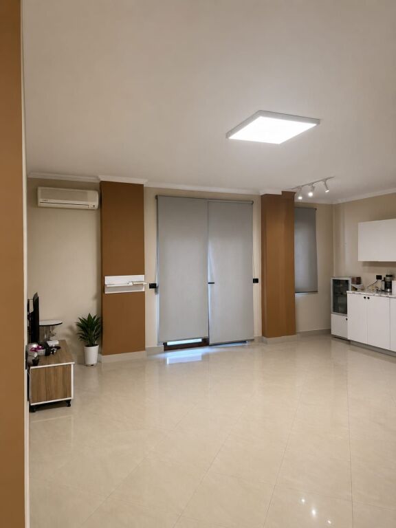 Office for rent in Blloku, Tirana, 120 m². Photo 3 of 3