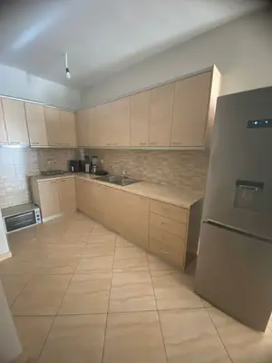 Apartament 2+1 në shitje në Rruga Miço Plaka, Fier, 108 m². Foto 6 nga 12