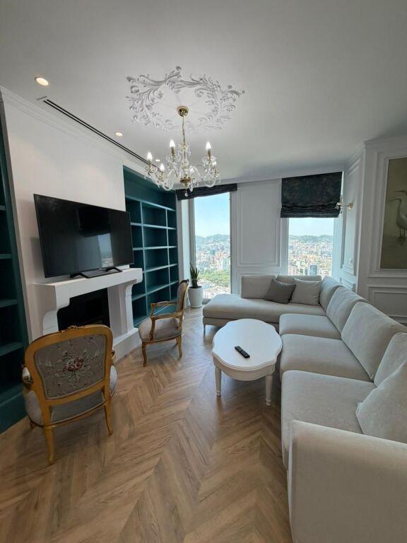Appartamento 2+1 in vendita a Downtown One, Tirana, 154 m²