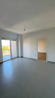 Appartamento 1+1 in vendita ad Institut, Kamza, 77 m². Foto 2 di 5