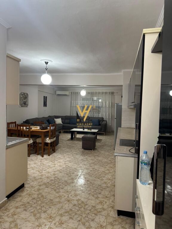 Apartament 2+1 me qera në Laprakë, Tiranë, 120 m². Foto 1 nga 3