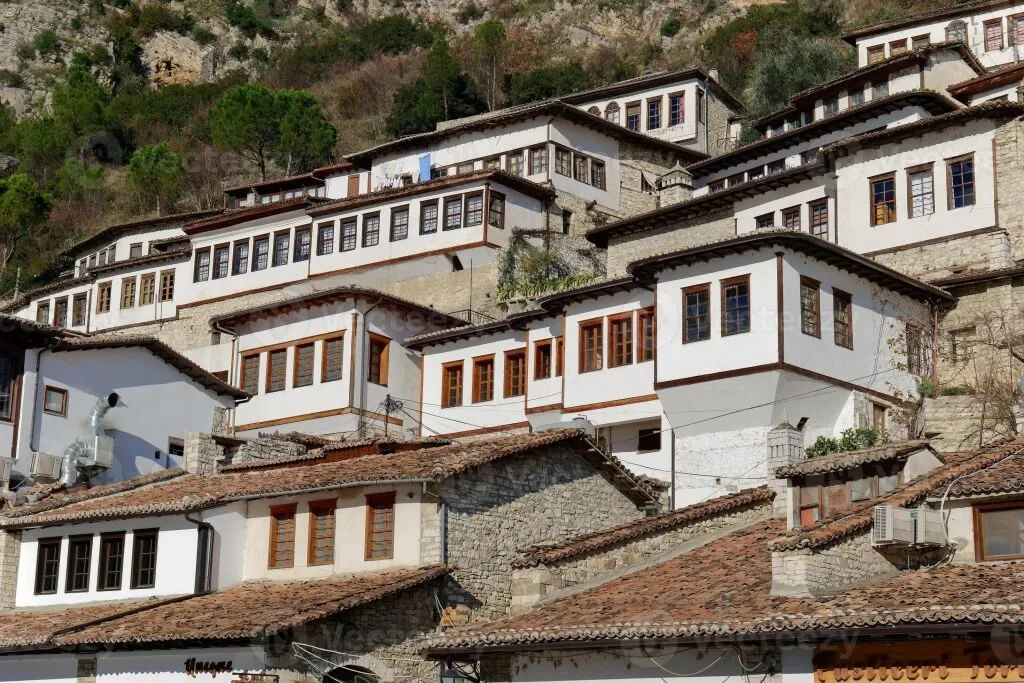 House for sale in Mangalem, Berat, 341 m². Photo 1 of 3
