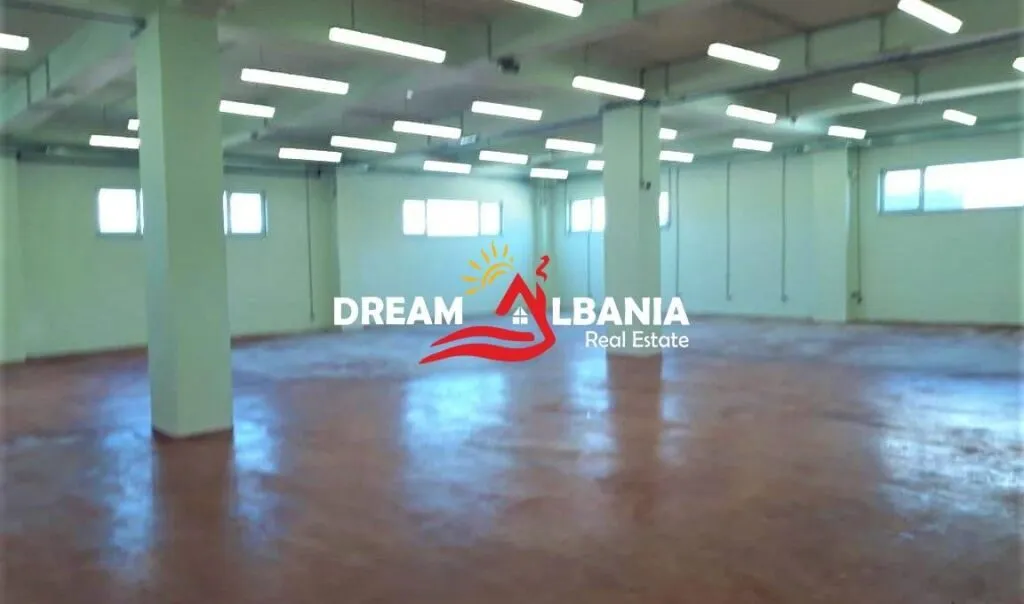 Warehouse for sale in Xhafzotaj, Durrës, 3,800 m². Photo 1 of 12