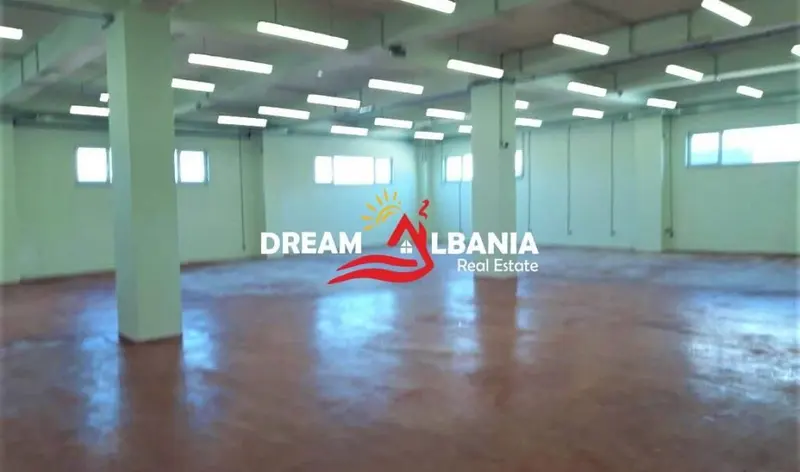 Warehouse for sale in Tirana, 3,800 m²