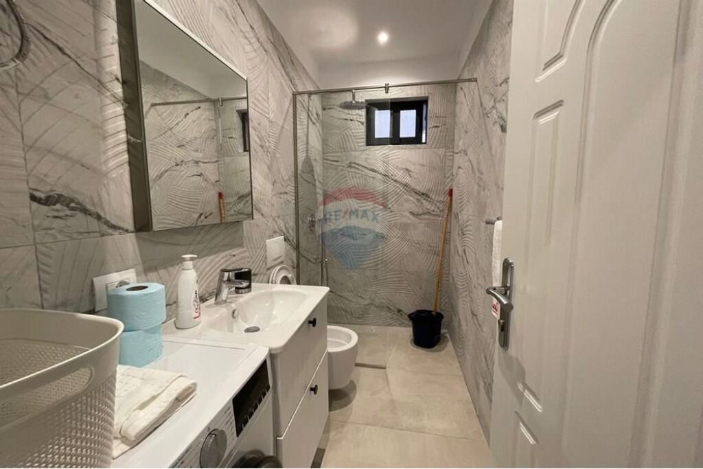 Appartamento in affitto a Rruga 5 Maji, Tirana, 50 m². Foto 3 di 3