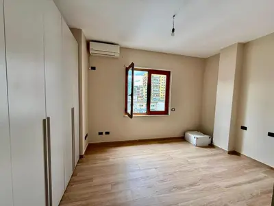 Ufficio in affitto a Rruga e Elbasanit, Tirana, 138 m². Foto 4 di 12