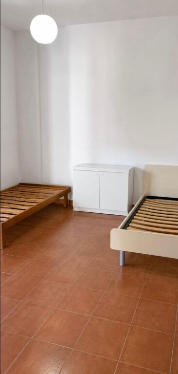 Appartamento 2+1 in affitto a Tregu Elektrik, Tirana, 75 m². Foto 2 di 3