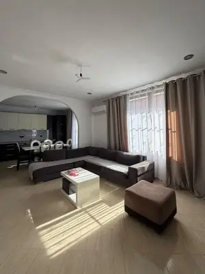 Apartament 2+1 me qera në Vasil Shanto, Tiranë, 100 m². Foto 3 nga 8