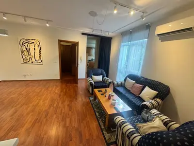 Zyrë me qera në Bulevardi Gjergj Fishta, Tiranë, 130 m². Foto 3 nga 8