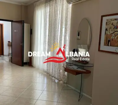 Appartamento 3+1 in affitto a Rruga Bardhok Biba, Tirana, 139 m². Foto 7 di 12