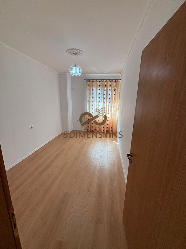 Appartamento 2+1 in vendita a Fresku, Tirana, 89 m²