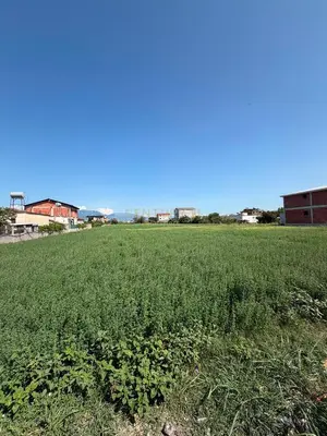 Tokë në shitje në Laknas, Kamëz, 2 200 m². Foto 2 nga 2