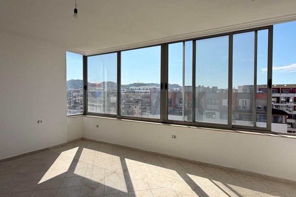 Apartment for sale in Astir, Tirana, 121 m². Photo 1 of 3