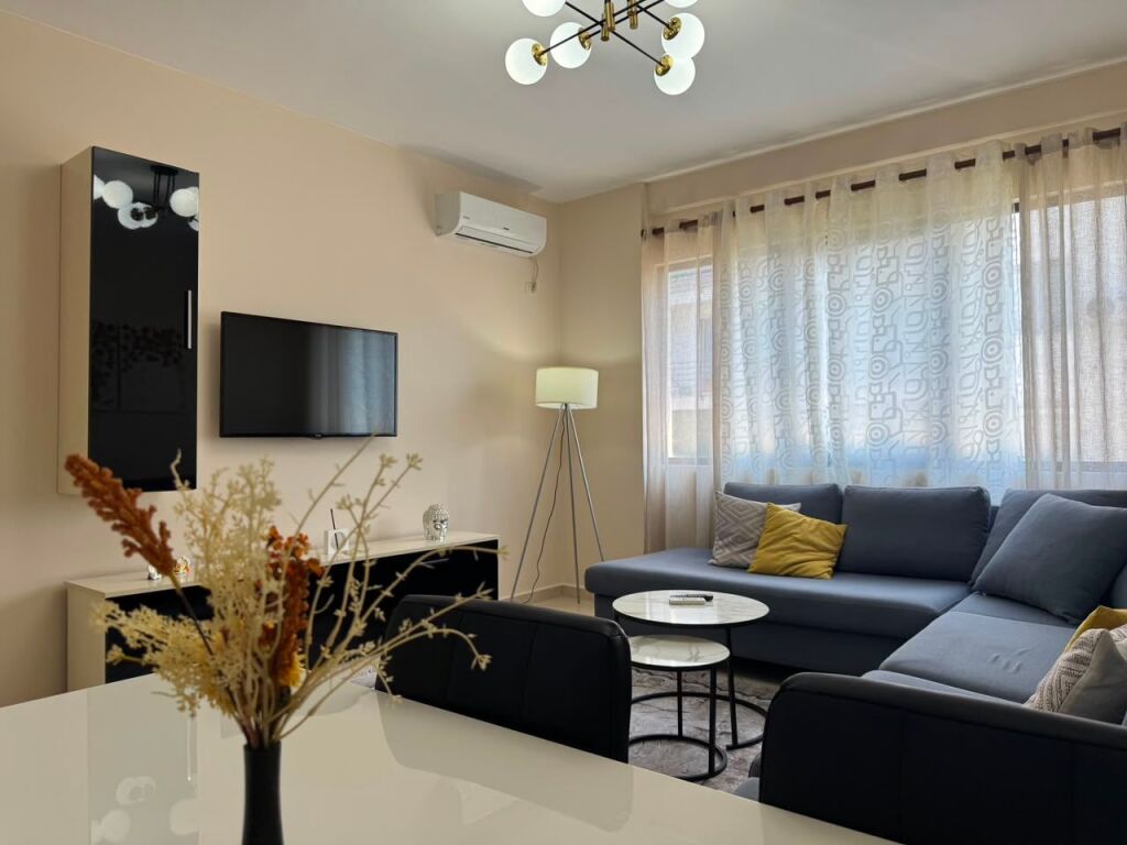 Apartment 1+1 for rent in Yzberisht, Tirana, 60 m². Photo 3 of 3