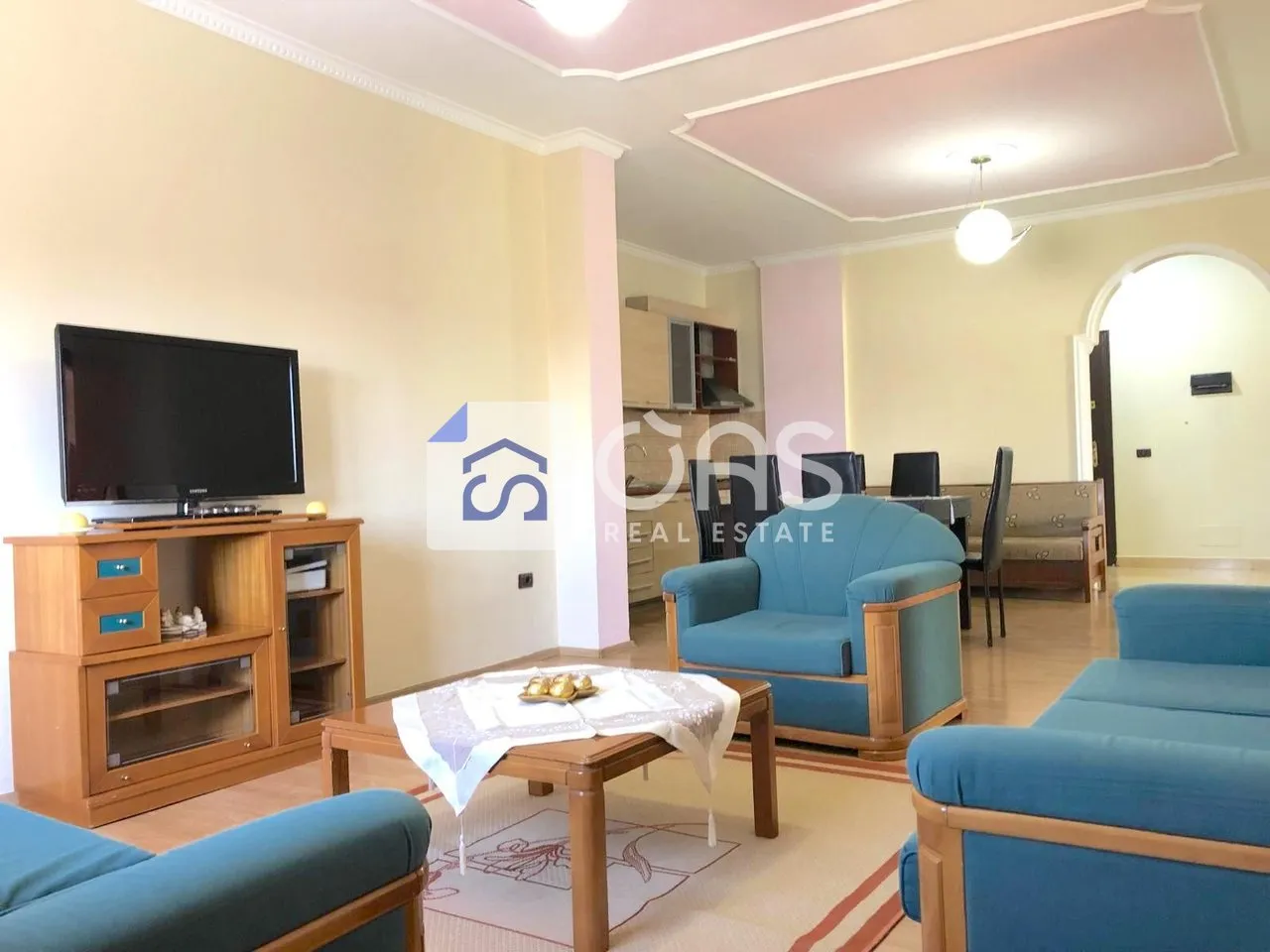 Apartament 2+1 me qera në Jordan Misja, Tiranë, 105 m². Foto 1 nga 5