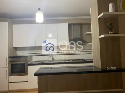 Apartament 2+1 me qera në Bulevardi Bajram Curri, Tiranë, 91 m². Foto 2 nga 5