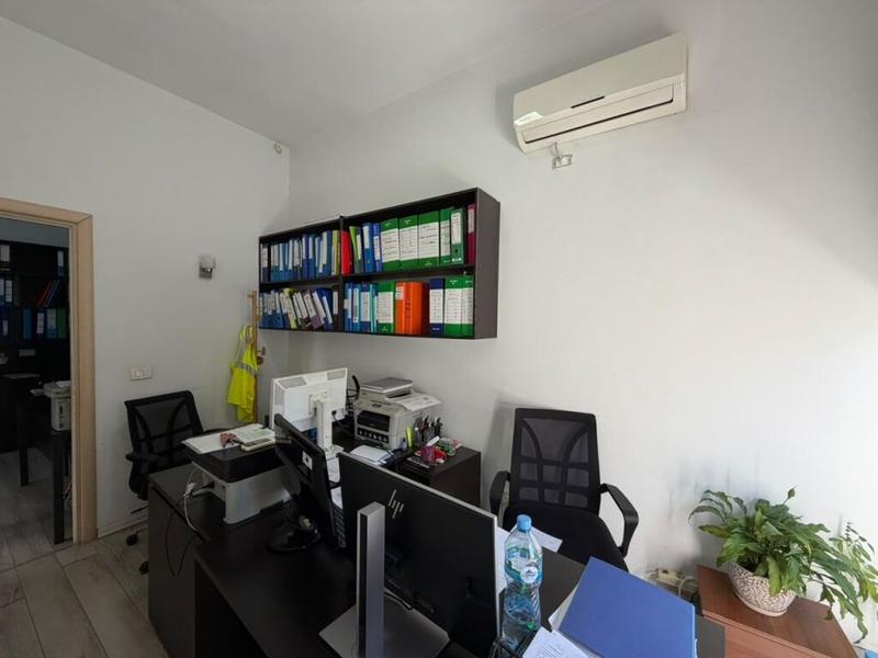 Zyrë me qera në Square 21 Apartments, Tiranë, 42 m². Foto 5 nga 6