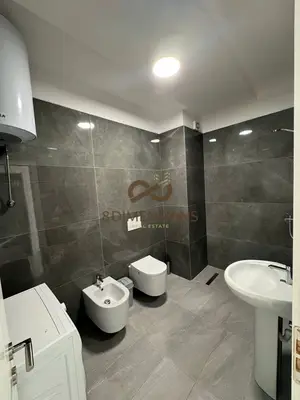 Appartamento 2+1 in affitto ad Astir, Tirana, 71 m². Foto 10 di 11