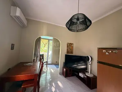 Apartament 3+1 me qera në Ish Blloku, Tiranë, 90 m². Foto 1 nga 6