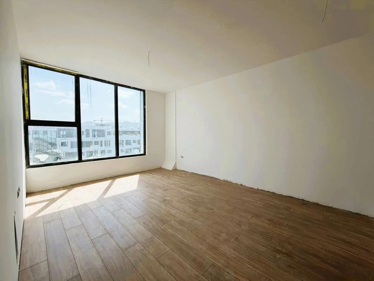 Appartamento 1+1 in vendita a Rruga e Kavajës, Tirana, 71 m². Foto 1 di 5